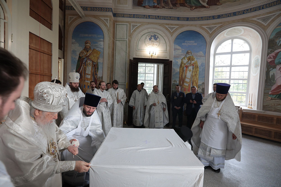 Великое освящение Казанского храма села Дединово